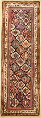 Gendje Kazak antik, Zentralkaukasus, 19 Jhd., Wolle geknüpft auf Wolle, seltene weiße Hauptbordüre, ca. 290 x 102 cm, EHZ: 3(guter Zustand)