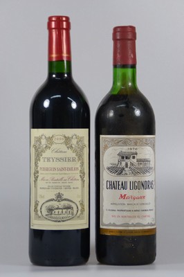 13 Fl. Bordeaux: 7 Fl. 2000 Ch. Teyssier, Puisseguin Saint Emilion, upper mid shoulder 75 cl und 6 Fl. 1976 Ch. Ligondras, Margaux, 73 cl, mid ...