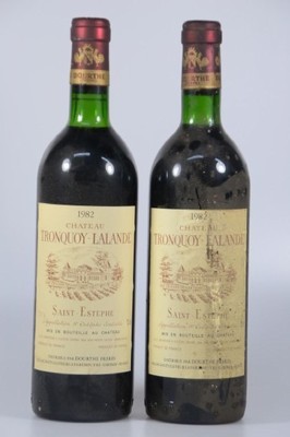 15 Fl. 1982 Chateau Tronquoy-Lalande Saint Estephe, 75 cl, upper shoulder -top shoulder, Alters- und Gebr.-spuren, nicht verkostet, aus einer ...