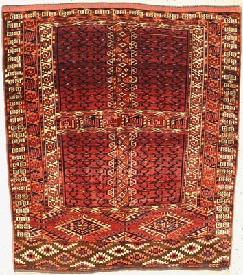 Antiker Kizelayak Engsi, Turkmenistan, 19 Jhd., Wolle geknüpft auf Wolle, ca. 144 x 127 cm, EHZ: 2 (kleines Loch)