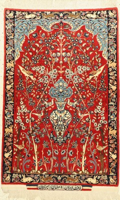 Feiner Signierter Esfahan, (Seirafian), Persien, um 1950, Korkwolle geknüpft auf Seide, ca. 110 x 74 cm, EHZ:2(Sehr guter Zustand).