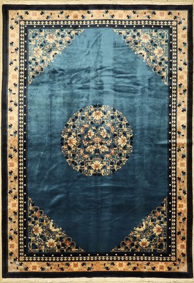 Antik Finish fein, China, ca. 50 Jahre, Korkwolle, ca. 304 x 213 cm, gereinigt, EHZ: 2(Sehr guter Zustand).
