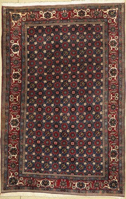 Weramin fein alt, Persien, um 1930, Korkwolle, ca. 310 x 206 cm, EHZ: 2(einige Florfehlstellen).