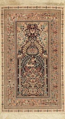 Hereke Seide fein, China, ca. 40 Jahre, reine Naturseide, ca. 156 x 95 cm, EHZ: 2