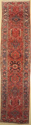 Heriz Galerie alt, Persien, um 1950, Wolle auf Baumwolle, ca. 467 x 110 cm, EHZ: 2