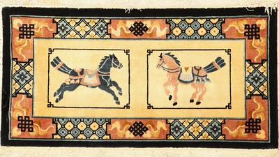 Seidenteppich, China, ca. 40 Jahre, reine Naturseide, ca. 122 x 61 cm, EHZ: 2