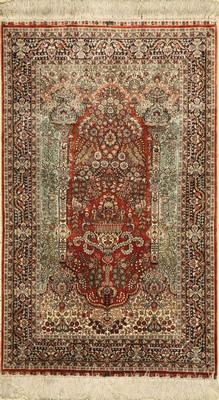 Hereke Seide fein, China, ca. 40 Jahre, reine Naturseide, ca. 125 x 77 cm, ca. 1,0 Mio. Kn/qm, EHZ: 2