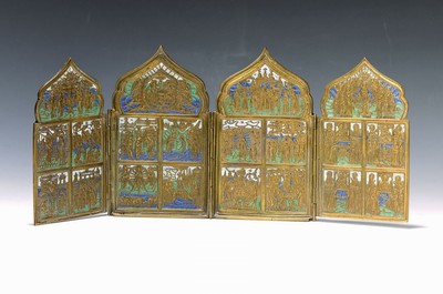 Reiseikone, Russland, 2. Hälfte 19. Jh., Messingguß, reich reliefiert, partiell emailliert in blau, weiß und grün, vierteilig, ca. 17.5x41cm