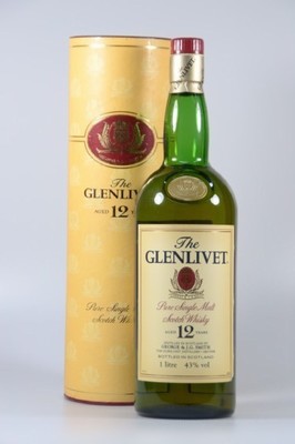 1 Flasche, The Glenlivet Pure Single Malt Scotch Whisky, aged 12 years, abgefüllt Mitte der 1980er Jahre, distilled by George & J.G. Smith, 43% ...