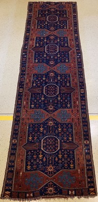 Antiker Avar Kelim, Kaukasus, 19. Jhd, Wolle auf Wolle, ca. 544 x 148 cm, EHZ: 4-5
