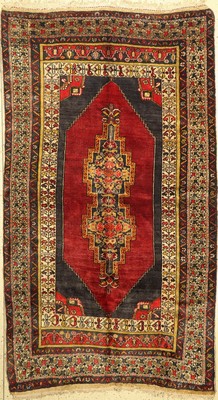 Taspinar alt, Türkei, um 1940, Wolle auf Wolle, ca. 236 x 140 cm, EHZ: 2-3
