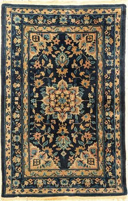 Peking alt, China, um 1930, Wolle auf Baumwolle, ca. 144 x 95 cm, EHZ: 3-4