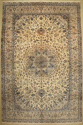 Nain fein(9 La), Persien, ca. 50 Jahre, Korkwolle mit Seide, ca. 471 x 315 cm, EHZ: 2,(Fleckig)