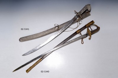 Schleppsäbel, Österreich, um 1880, leicht geschwungene Klinge fein geätzt mit Bildnis und Wappen Franz Joseph I., L. ca. 97cm