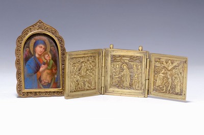 Reiseikone und Heiligenbild, Russland, um 1880/1900, a. Porzellanbild, Mutter Gottes mit Kind, fein bemalt mit Goldstaffage, verzierter ...