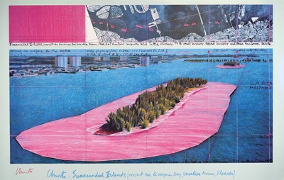 Christo, 1935 Gabrovo-2020 New York City, "Surrounded Islands", Kunstdruck auf glattem Karton, mit Rotstift handsign., unter Plexiglas ...