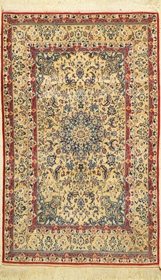 Feiner Nain Tudeschk, Persien, um 1950, Korkwolle mit Seide geknüpft auf Seide, ca. 172 x 110 cm, ca. 1 Mio Kn/qm, EHZ: 2 Sehr guter Zustand.