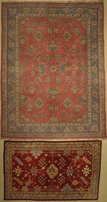 2 Rumänische Teppiche, Uschak Muster, um 1930,Wolle auf Baumwolle, ca, 340 x 255 cm, EHZ: 4-5, und ca, 50 Jahre, Wolle auf Baumwolle, ca, 240 x 150 ...
