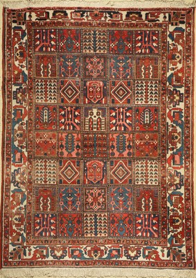 Bachtiar alt, Persien, um 1950, Wolle auf Baumwolle, ca. 290 x 214 cm, EHZ: 3-4