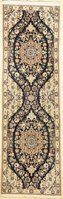 Nain fein, Persien, ca. 50 Jahre, Korkwollemit Seide, ca. 192 x 62 cm, EHZ: 2