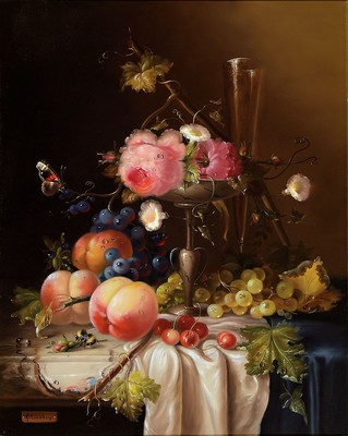 Hildegard Schwammberger, geb. 1950 Essen, Früchtestillleben mit Pfirsischen, Kirschen, Trauben, Pfingstrosen u. Stangenglas, feine Detailmalerei ...