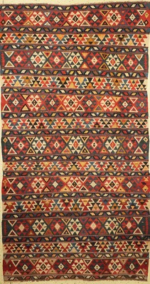 Antiker Schirwan Kelim, Kaukasus, um 1900, Wolle auf Wolle, ca. 320 x 174 cm, EHZ: 2 (mehrere kleine Löcher).