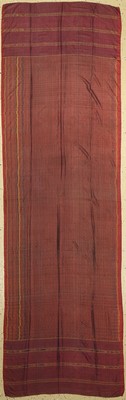 Alter Khmer Sampot, traditionelle Kleidung, Phnom Penh (Kambodscha), handgewebte Seide, um 1940/50, schmales Diagonalmuster in rot, blau und grün, ...