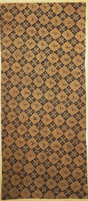 Batik Sarong, traditionelle Kleidung mit Diamant/Blumen Rapportmuster, Indigoblau/Braun, handbedruckt, Yogyakarta, Indonesien, um 1940/50, ...