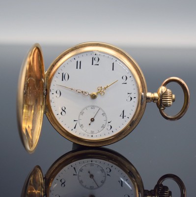 Herrensavonette in RG 585/000, Schweiz um 1900, beids. guill. Geh. dell., Metallcuvette, Emailzifferbl. m. arab. Zahlen, gold. Louis- Zeiger, kl. ...