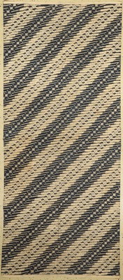 Batik Sarong, traditionelle Kleidung, diagonales Fackelmuster, Indigoblau, handbedruckt, Yogyakarta, Indonesien, um 1940/50, Baumwolle, ca. 237 x ...