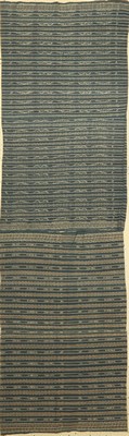 2 lots Tubular Kleid (Rohrförmig), traditionelle Kleidung, Sumba (Indonesien), um 1940/50, ca. 115 x 62 cm und 100 x 62 cm, Baumwolle, ...