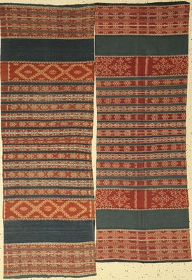 2 lots Tubular Kleid (Rohrförmig), traditionelle Kleidung, Sumba (Indonesien), um 1940/50, ca. 160 x 55cm und 155 x 55cm, Baumwolle, ...