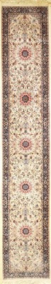 Esfahan fein, China, ca. 50 Jahre, Korkwolle, ca. 441 x 78 cm, EHZ: 2-3