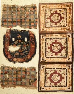 Konvolut aus 4 antike Lots, Sitzbankteppich ca, 160 x 64 cm, EHZ: 3, Sattelauflage fragmente.