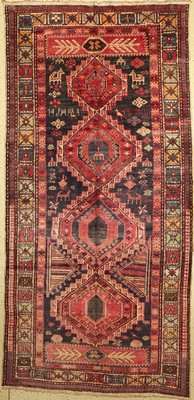 Armenischer Kazak, Kaukasus, um 1950, Wolleauf Baumwolle, ca. 320 x 155 cm, EHZ: 2-3