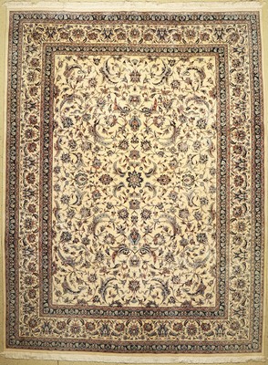 Esfahan fein, China, ca. 50 Jahre, Korkwolle, ca. 370 x 280 cm, EHZ: 2, (Fleckig)