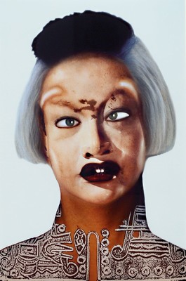 Orlan geb. 1947 St. Etienne Frankreich, Fotografie: Cibachrome ( C-Print) auf Hochglanz, Fotopapier, rückseitig handsigniert und nummeriert 44/100, ...