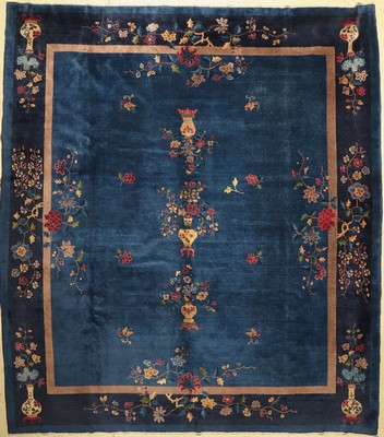 Antiker Peking fein, China, um 1910, Korkwolle, ca. 380 x 340 cm, EHZ: 3