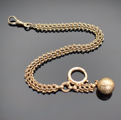 Taschenuhrkette in RoseG 585/000 mit Anhänger in Kugelform, Deutschland um 1900, mit Karabiner & Federring, L. ca. 24 cm, Gew. ca. 14g, ordentlicher ...