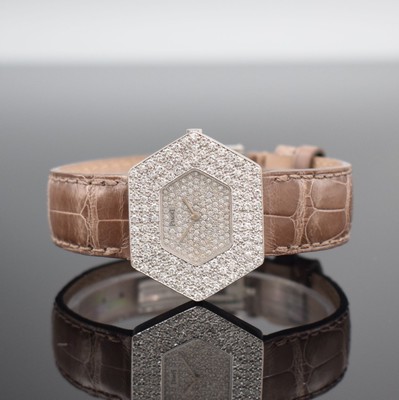 PIAGET 6-eckige mit Diamanten besetzte Armbanduhr in WG 750/000 Referenz 99055, Schweiz um 1975, Handaufzug, 2-tlg. Geh., Boden 4-fach verschr., ...