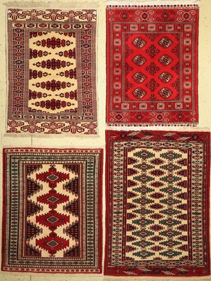 4 Lots Torkmen, Persien, ca. 50 Jahre, Wolle auf Baumwolle, ca. 140 x 100 cm, EHZ: 2