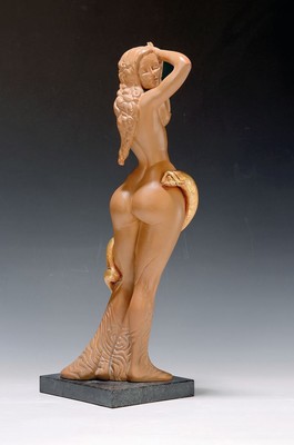 Ernst Fuchs, 1930-2015, Frau Loth, Skulptur,Kunstguss teilvergoldet, num. 84/500, sign., Steinsockel, H. ca. 44cm