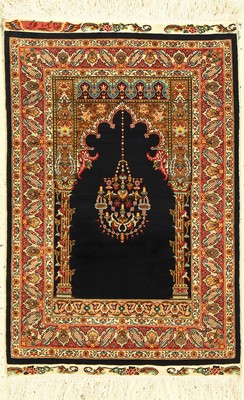Hereke Seide fein, Türkei, signiert(Özipek), ca. 50 Jahre, reine Naturseide, ca. 62 x 42 cm, ca. 1,0 Mio. Kn/qm, EHZ:(nahezu in perfektem Zustand).