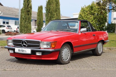 Mercedes Benz 500 SL, Fahrgestellnummer: WDB1070461A040763, EZ 07/1988, Laufleistung ca. 126.775 km abgelesen, Automatikgetriebe, Farbkombination ...