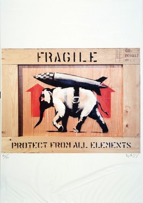 Nach Banksy, britischer Street Art-Künstler,"Heavy Weaponry", Elefant mit umgeschnallter Rakete, Farboffset, Ed. 60/60, handsigniert, ...