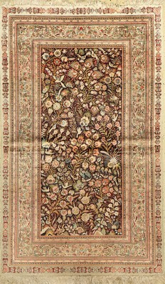 Hereke Seide, China, ca. 40 Jahre, reine Naturseide, ca. 150 x 95 cm, EHZ: 2