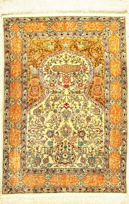 Hereke Seide fein, signiert, Türkei, um 1940, reine Naturseide, ca. 145 x 104 cm, ca. 1,0 Mio. Kn/qm, EHZ: 2-3