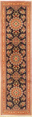 Ghom Kork, Persien, ca. 50 Jahre, Korkwolle, ca. 293 x 81 cm, EHZ: 2, (minimalerMottenfraß am Rand)