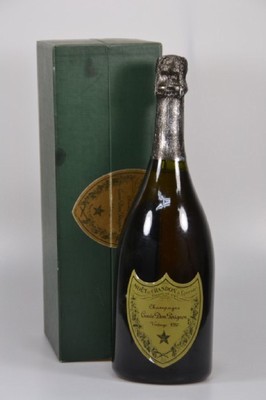 Flasche 1980 Chateau Moet et Candon Dom Perignon, Champagne, 75cl, unverkostet, Cellar Tracker 93/100 Punkte, in Originaletui