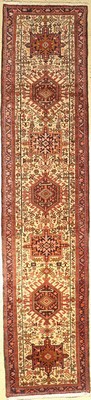 Garadjeh alt, Persien, um 1950, Wolle auf Baumwolle, ca. 384 x 85 cm, EHZ: 2